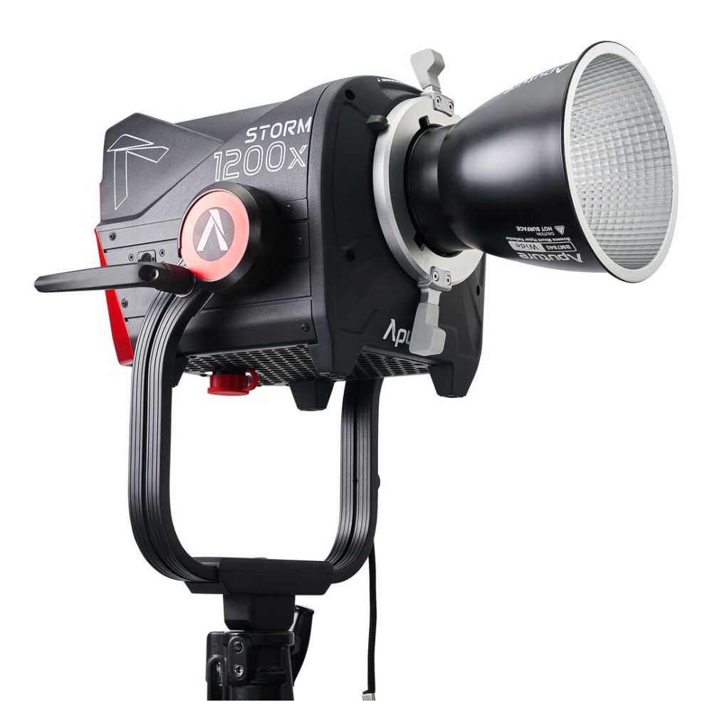 APUTURE STORM 1200x - 2500-10000k