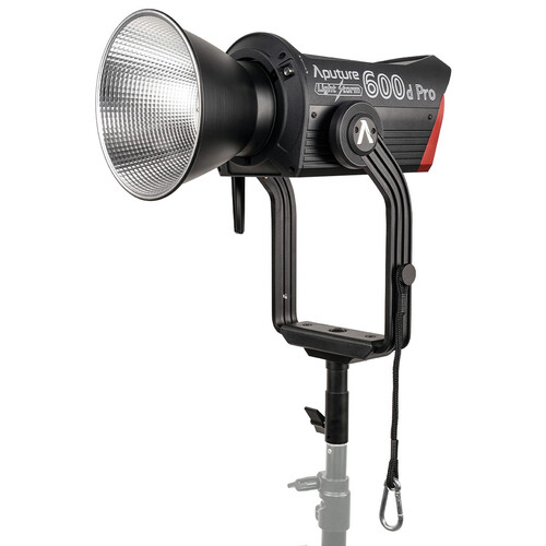 APUTURE COB 600D 6000K°